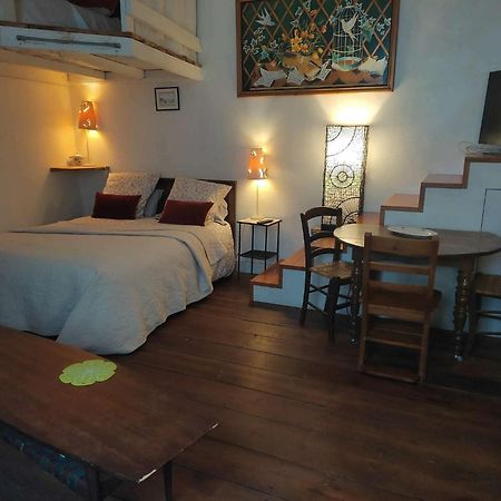 B&B Le Miroir Aux Fees Bordeaux Exterior photo