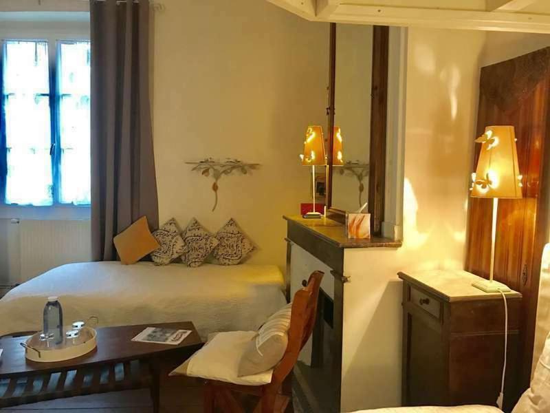 B&B Le Miroir Aux Fees Bordeaux Exterior photo