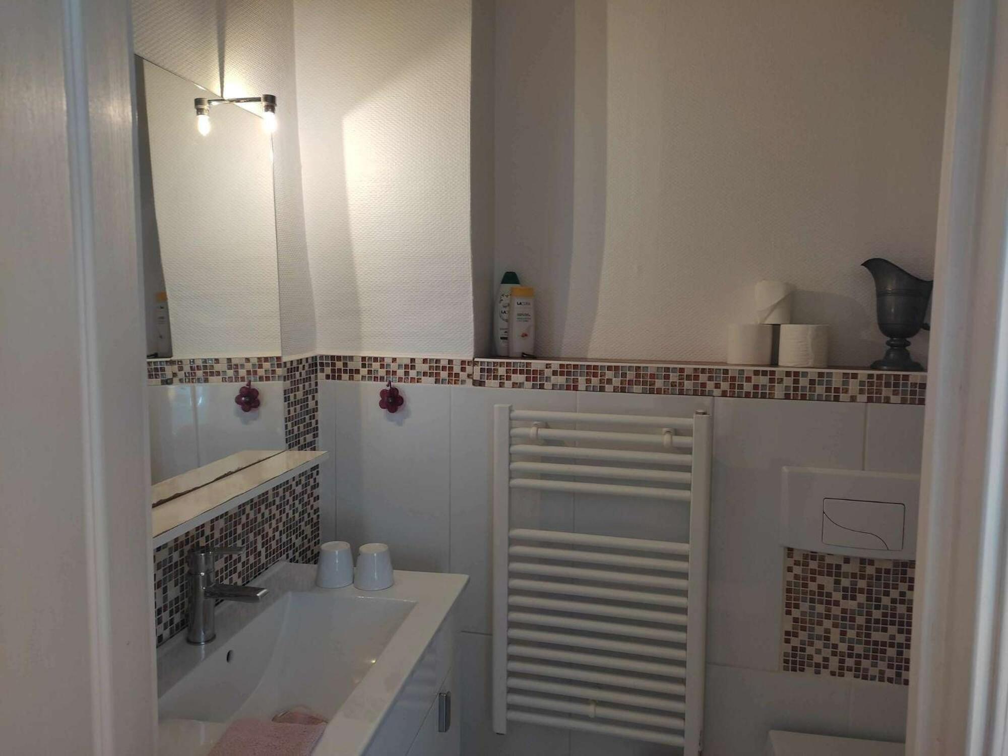B&B Le Miroir Aux Fees Bordeaux Exterior photo