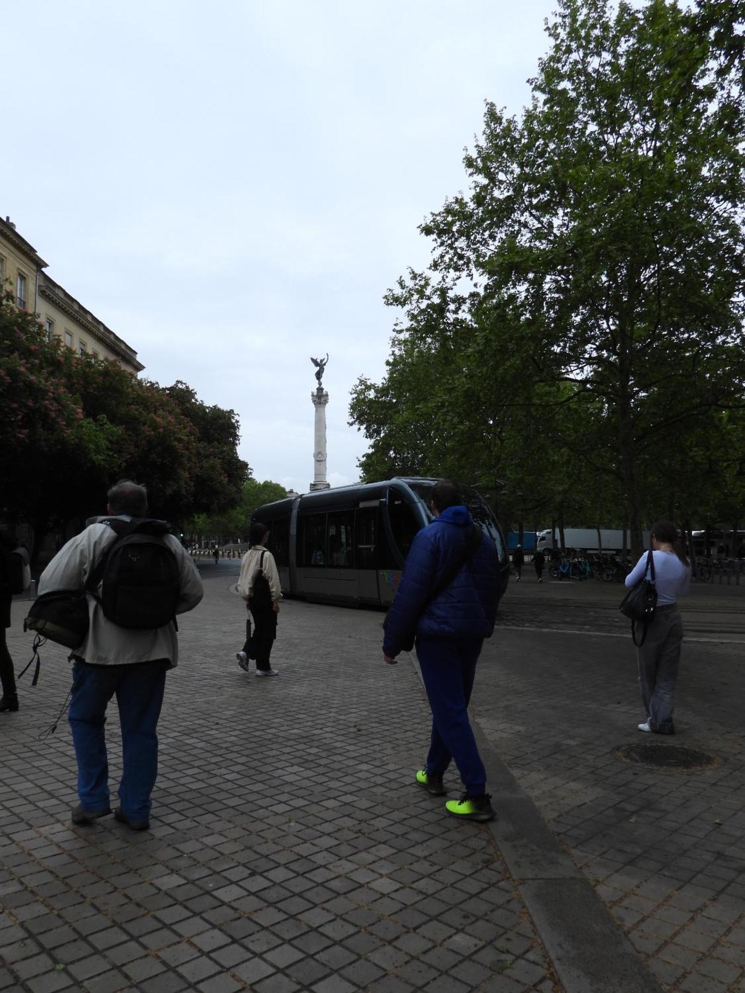 B&B Le Miroir Aux Fees Bordeaux Exterior photo
